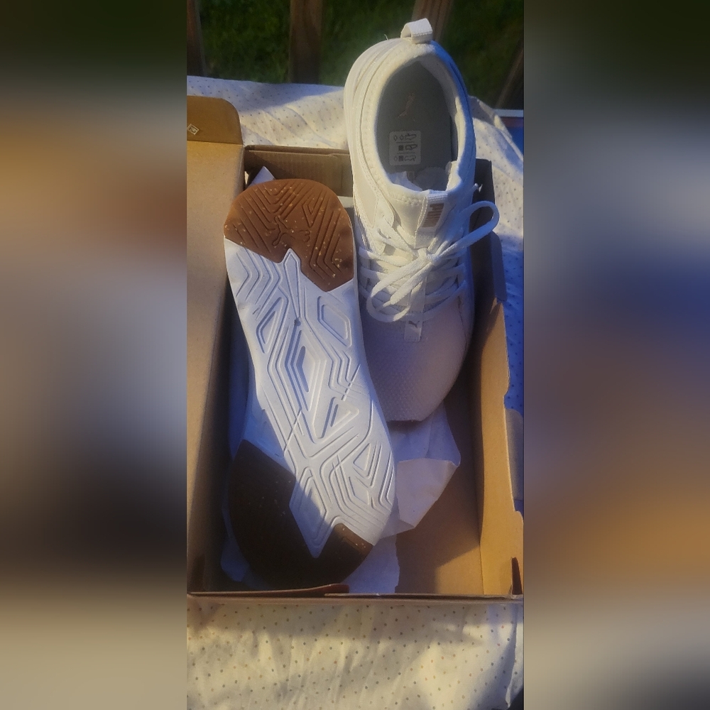 Womens sneakers